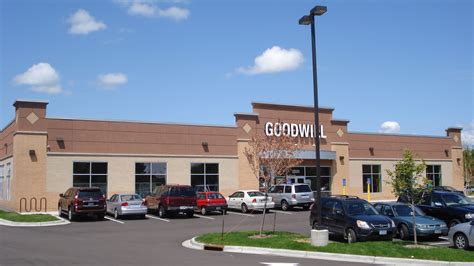 Goodwill maple grove - Find out the location, phone number, hours, and ratings of Goodwill - Maple Grove: 80th Circle N, a thrift store in Maple Grove, MN that sells second-hand items and donates to charity. See 293 reviews from customers who visited this store and compare it with other nearby thrift stores in the area. 